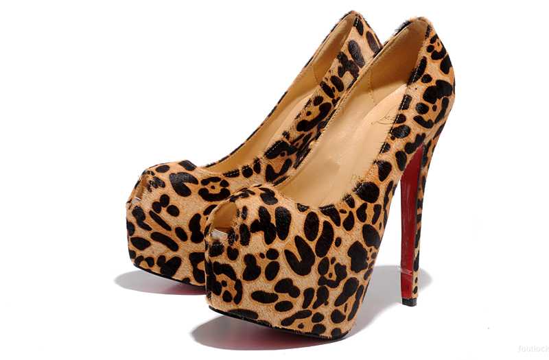 christian louboutin 2012 retro enstock christian louboutin chaussures acheter